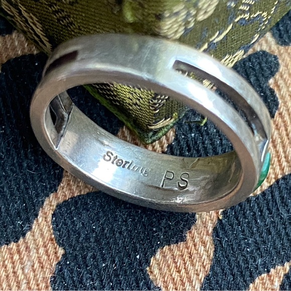 Vintage Turquoise and Sterling Ring - Picture 5 of 7